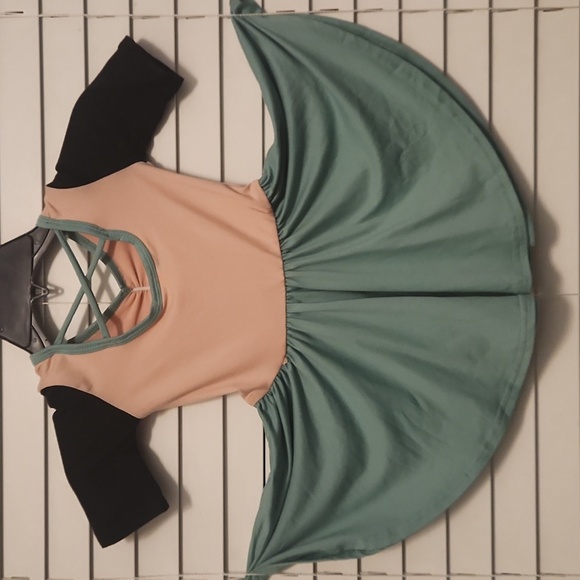 Dot Dot Smile Peach and Green Dress with Black Sleeves Size 2T NTW - Picture 5 of 6